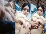 Paki Girl Shows Her Boobs and Pussy